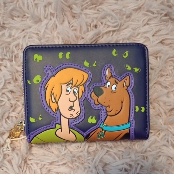 Loungefly Scooby-Doo! Eyes Glow-In-The-Dark Mini Wallet - Picture 4 of 5